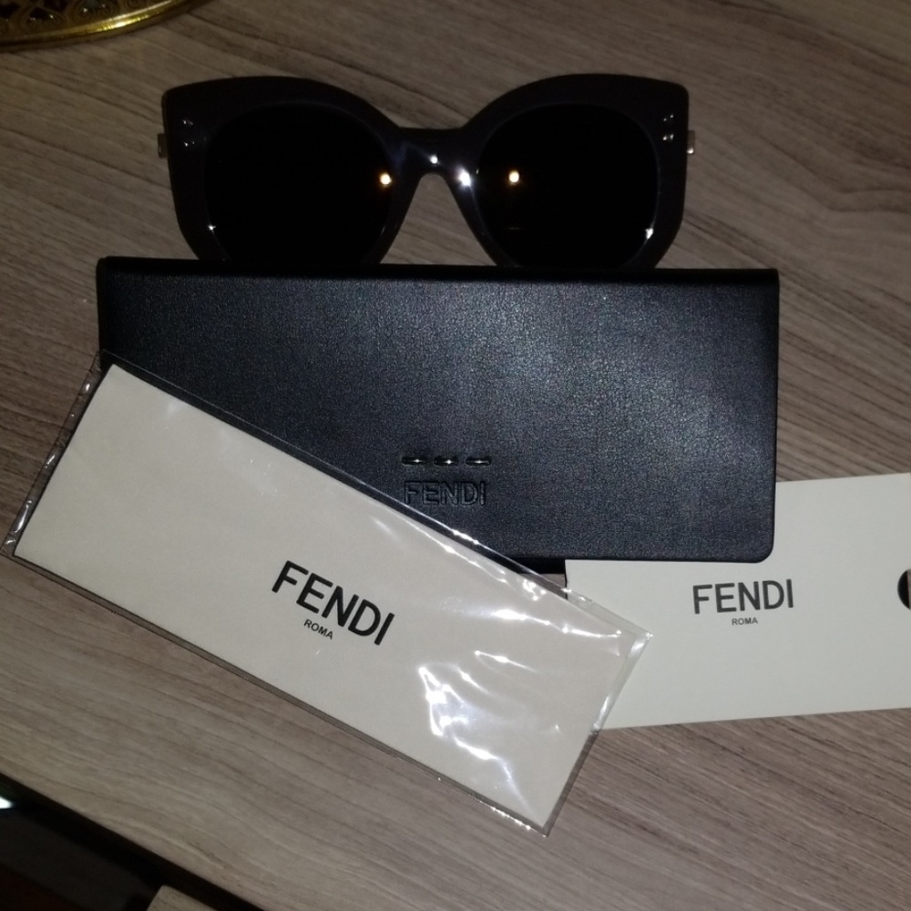 FENDI Peekaboo Geometric Sunglasses